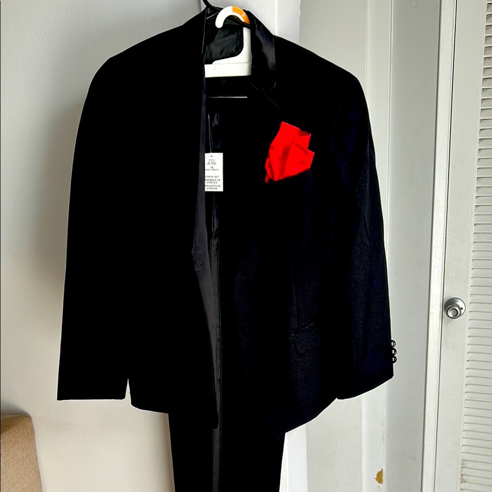 Van Heusen Black and Red Tuxedo Modern Fitted Design